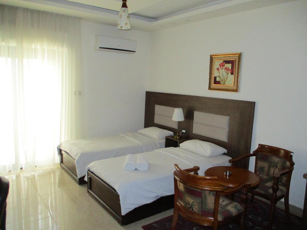 עמאן Alqimah Hotel Apartments מראה חיצוני תמונה