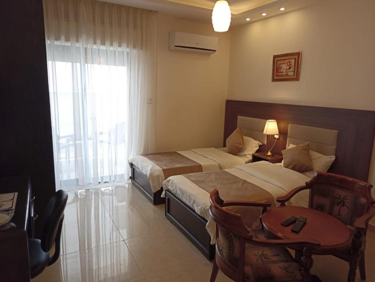 עמאן Alqimah Hotel Apartments מראה חיצוני תמונה