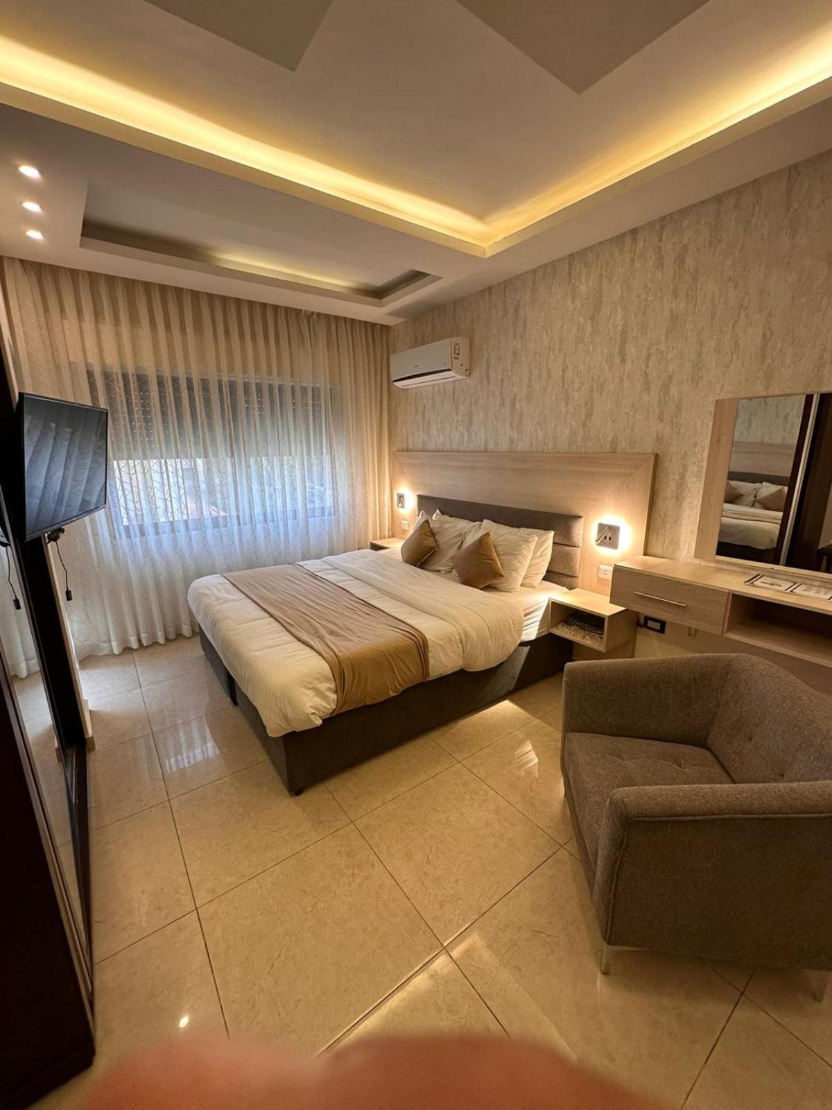 עמאן Alqimah Hotel Apartments מראה חיצוני תמונה