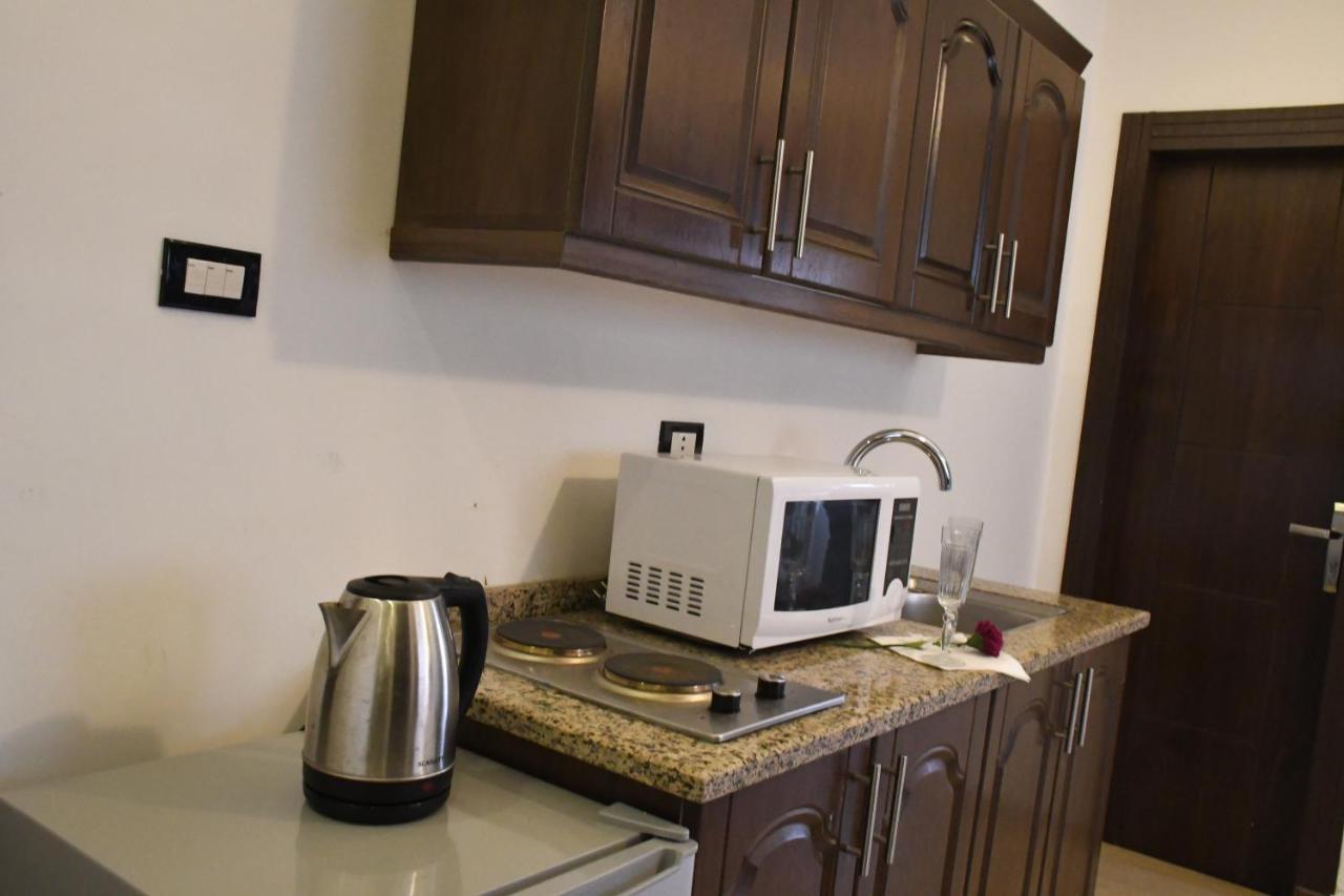עמאן Alqimah Hotel Apartments מראה חיצוני תמונה