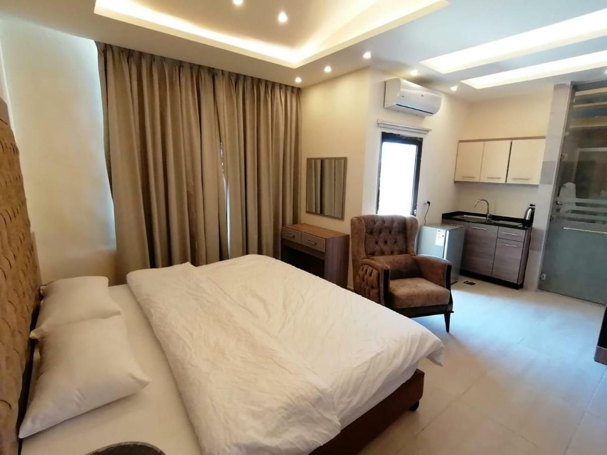 עמאן Alqimah Hotel Apartments מראה חיצוני תמונה