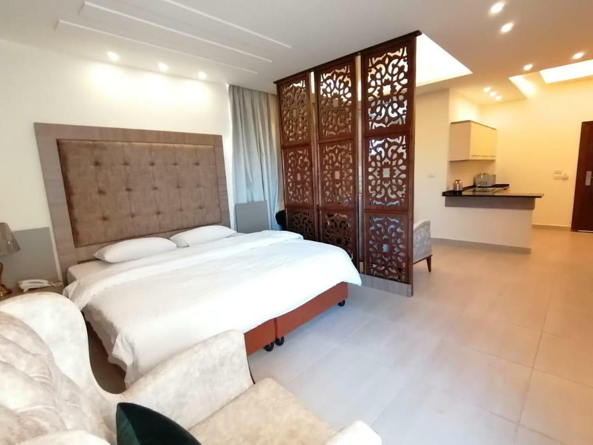 עמאן Alqimah Hotel Apartments מראה חיצוני תמונה