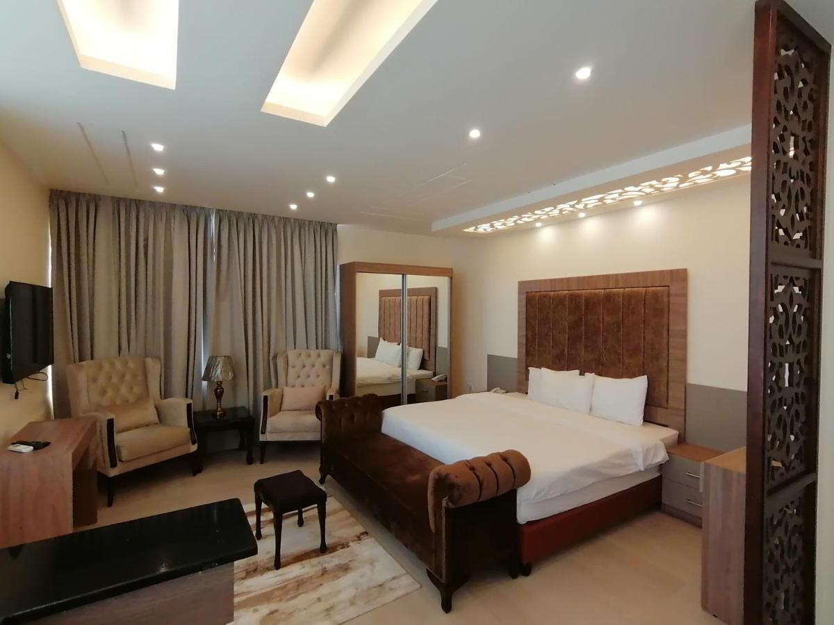עמאן Alqimah Hotel Apartments מראה חיצוני תמונה
