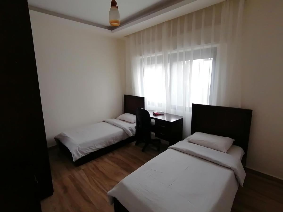 עמאן Alqimah Hotel Apartments מראה חיצוני תמונה